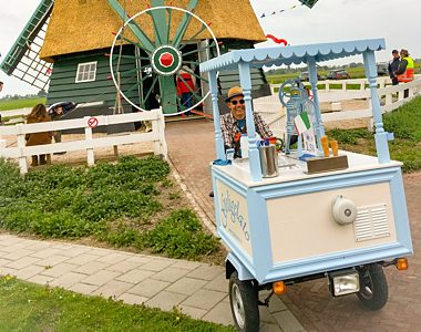 Geligelato IJscoman molen De Nachtegaal